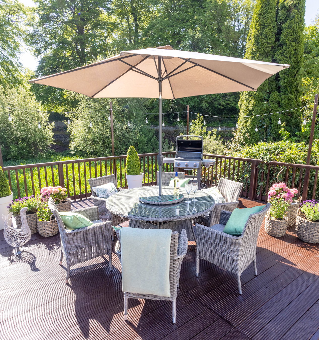 Rattan patio set on sale with parasol