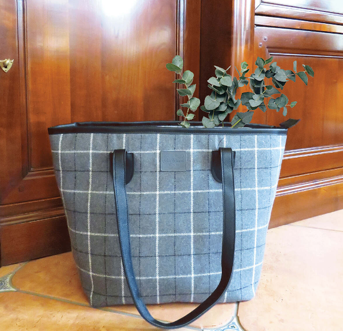 Tweed Handbag Grey